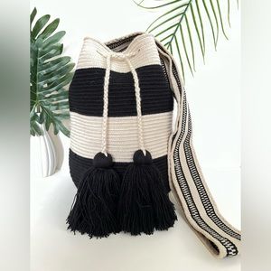 Classic Black & White  Handwoven Crossbody Bag -Trendy Boho Oversized Bucket Bag